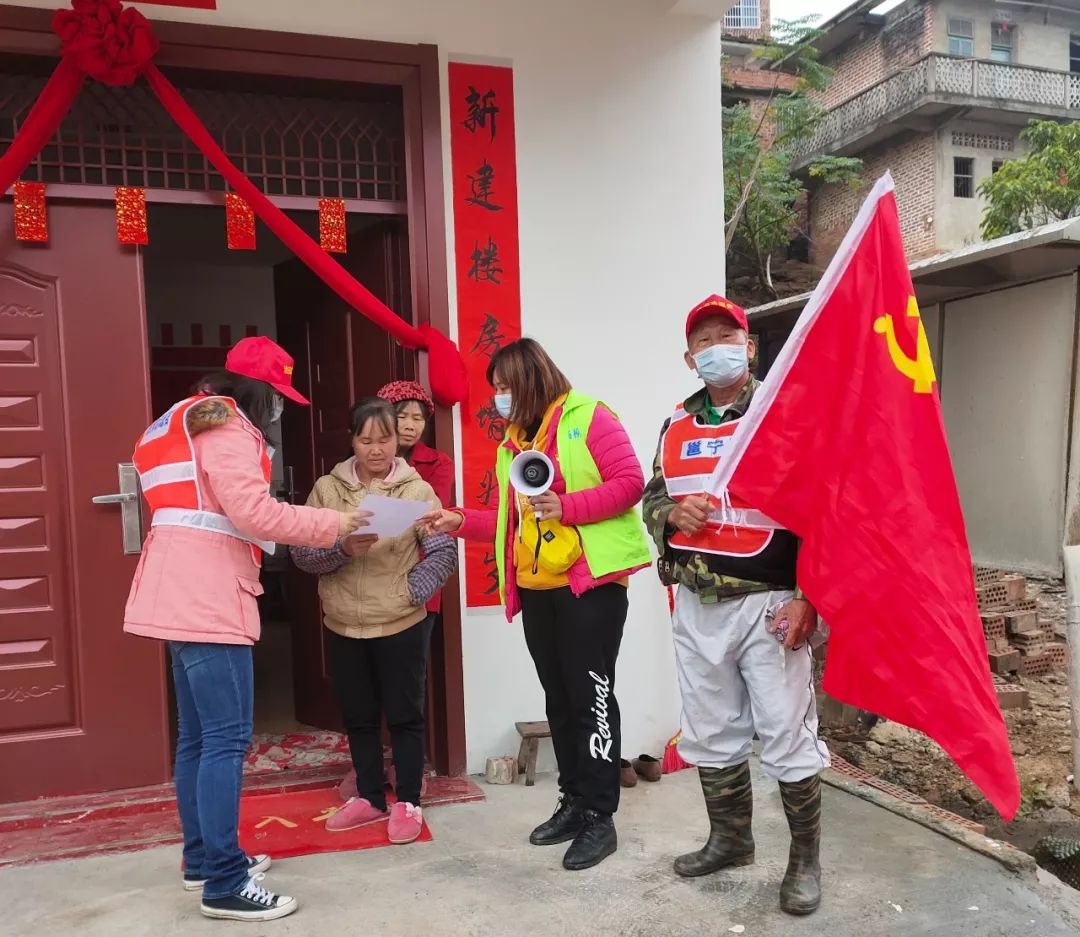 南宁市妇联驻村第一书记奋战在疫情防控第一线