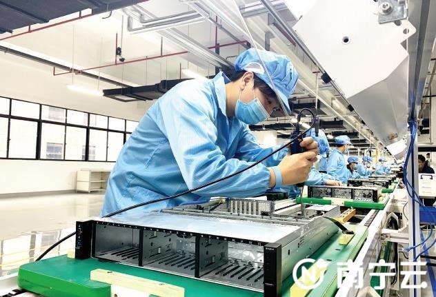 浪潮南宁生产基地正式投产广西实现服务器生产零的突破