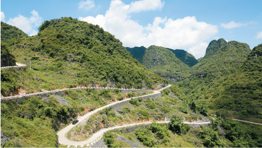 马山县古寨瑶族乡从大石山区里闯出脱贫路