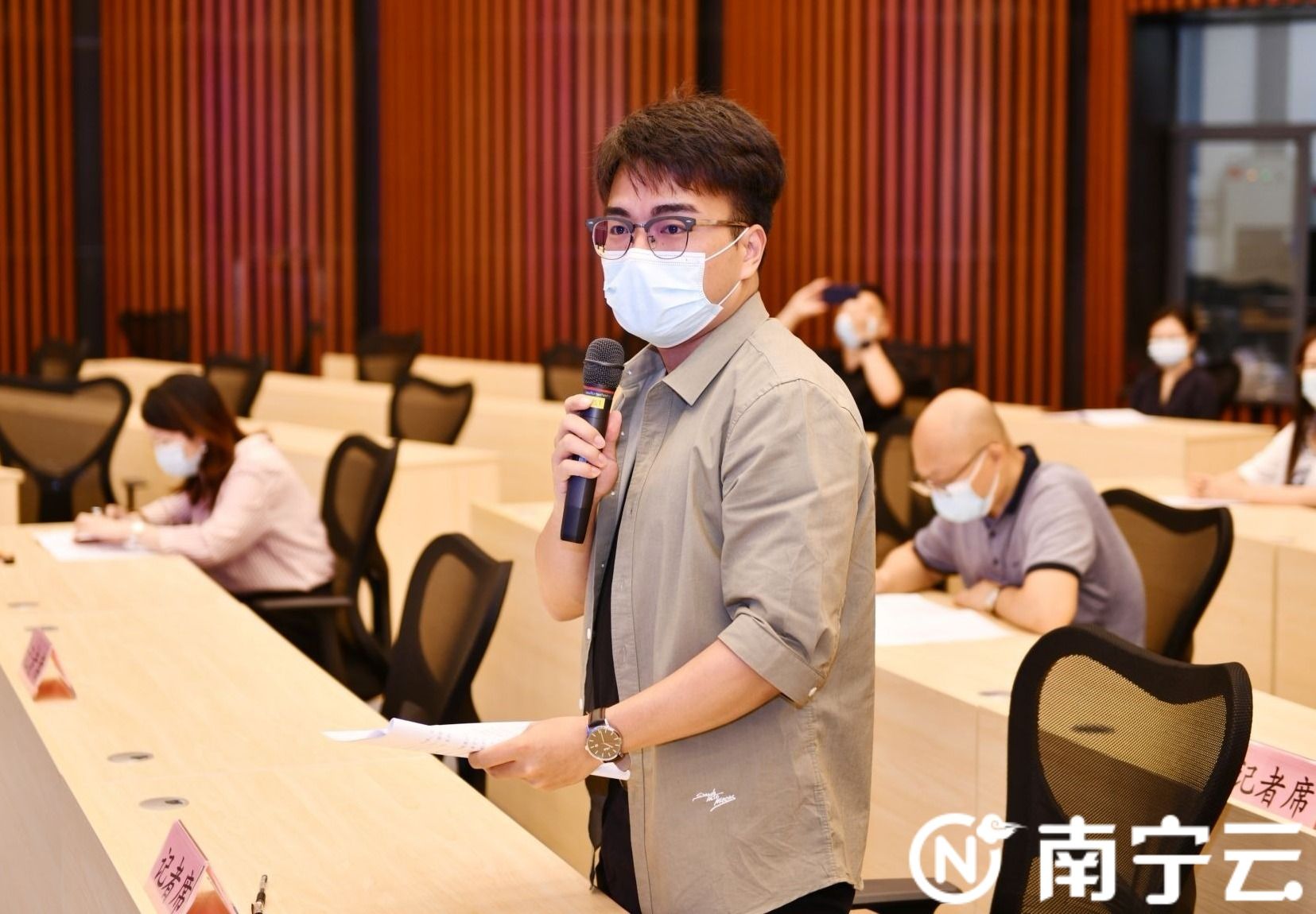 乐竟直播回顾 南宁市优化营商环境三年行动成果新闻发布会(图9)