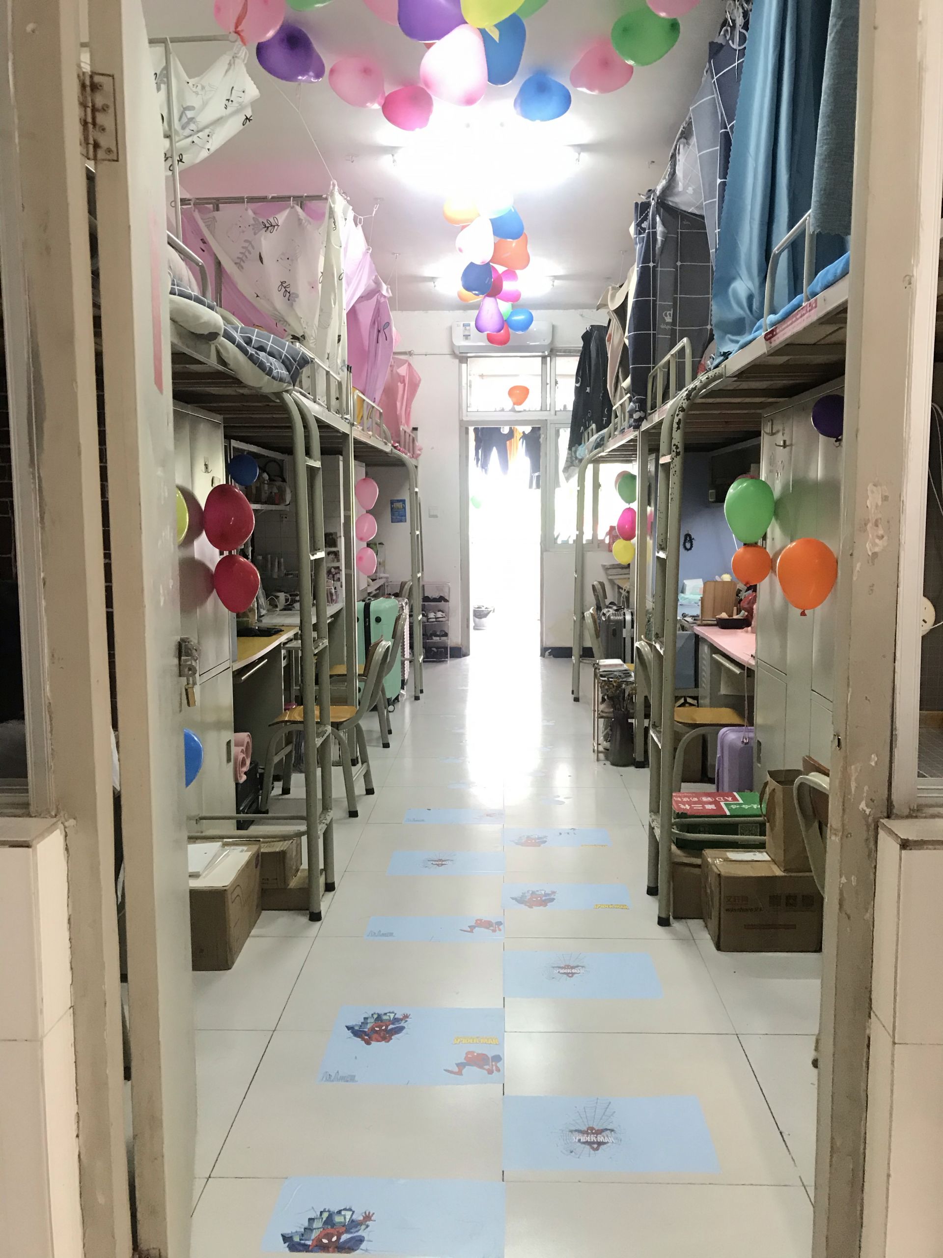 南宁职业技术学院艺术设计学院以行动学习法开展学生宿舍美化比赛