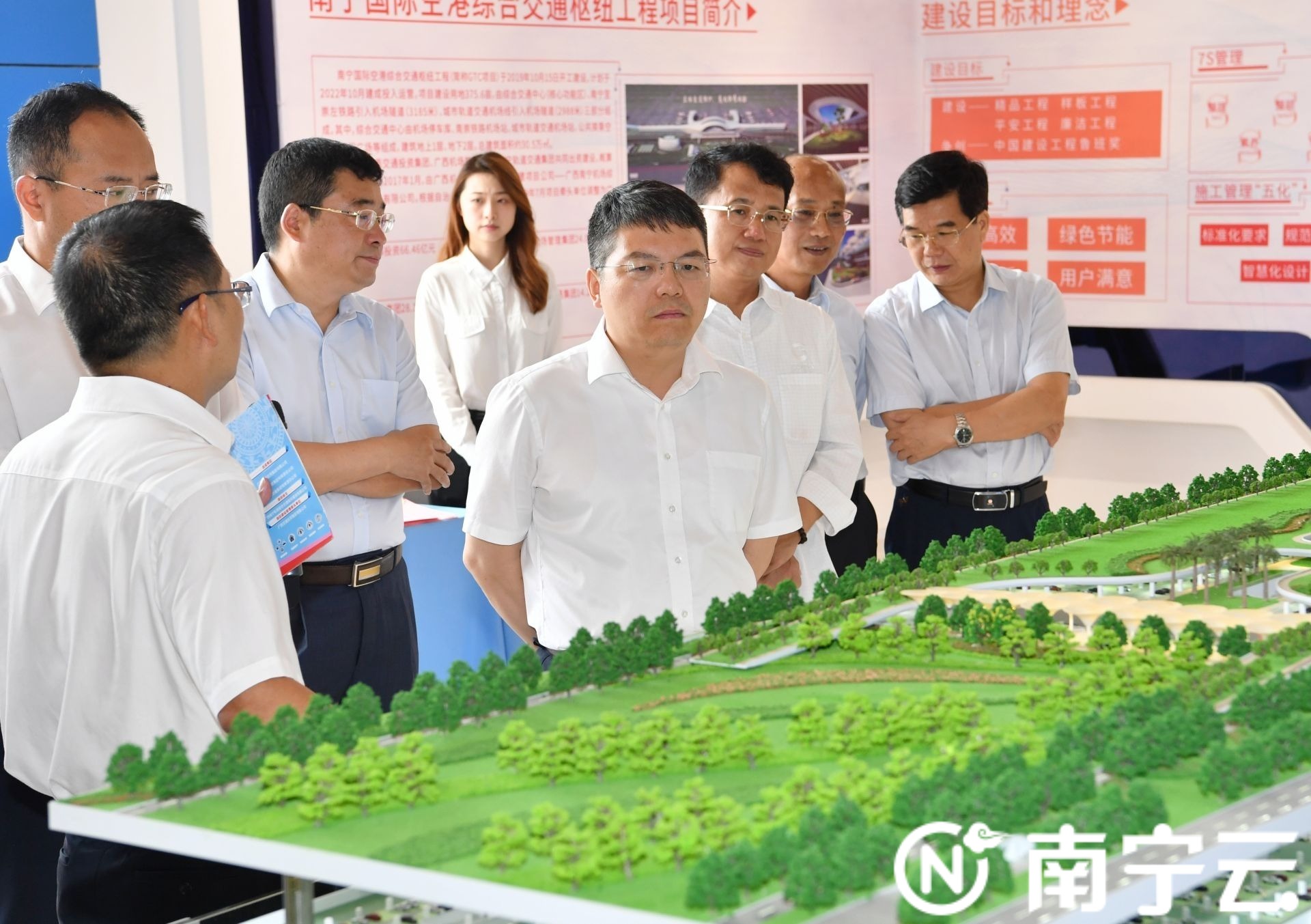聚焦关键环节  紧盯重点任务 6月1日,市委副书记,市长孙大光到南宁