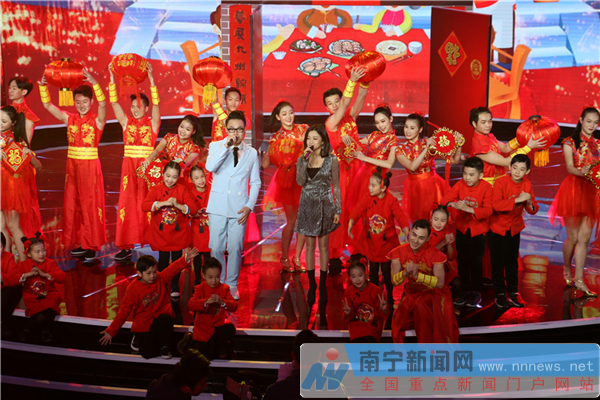 春天的旋律2018跨国春晚录制讲述一带一路华人故事